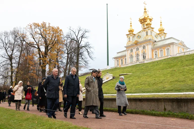 King of Siam: Royal Visit to Peterhof นิทรรศการพิเศษ ครบรอบ 125 ปี แห่งการสถาปนาความสัมพันธ์ทางการทูตระหว่างประเทศไทยและสหพันธรัฐรัสเซีย