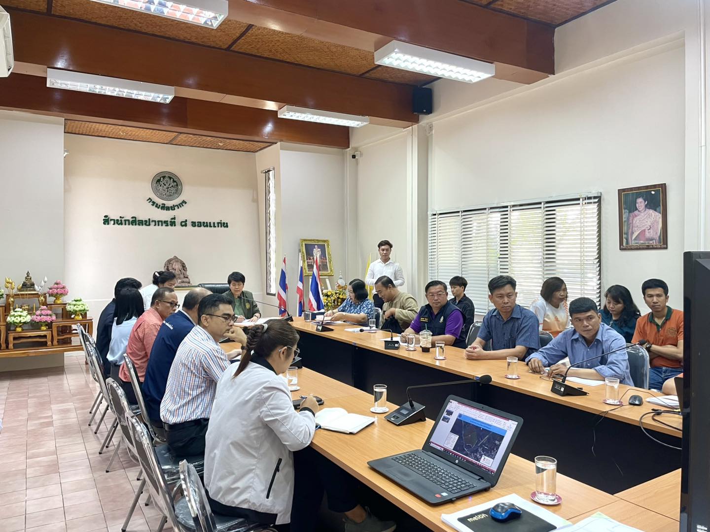 ภาพประกอบ :ประชุมหารือร่วมกันเกี่ยวกับแหล่งโบราณคดีโนนหนองเทา อำเภอน้ำพอง จังหวัดขอนแก่น