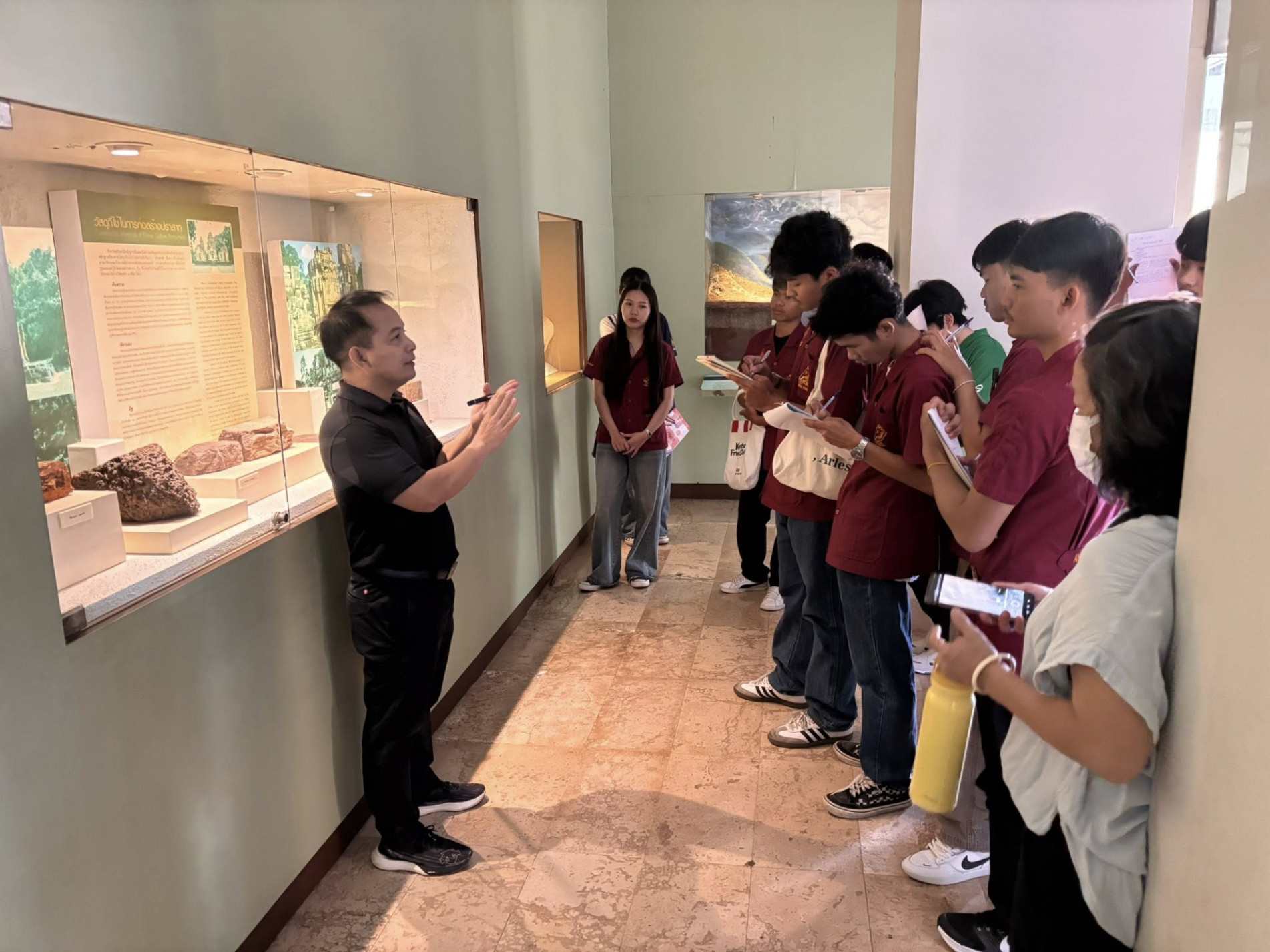 ภาพประกอบ ข่าวประชาสัมพันธ์