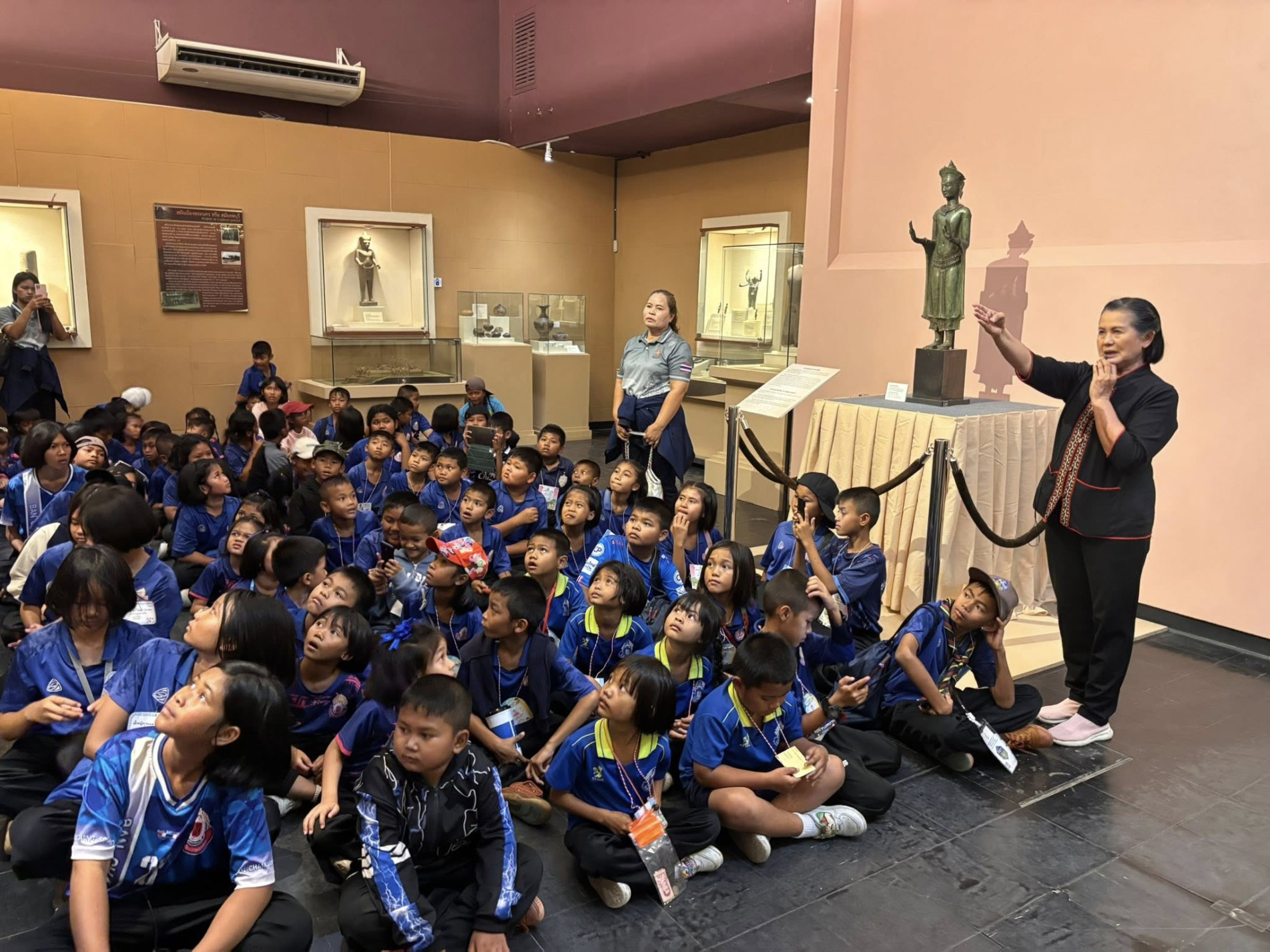 ภาพประกอบ :เปิดให้บริการแก่ประชาชนและนักท่องเที่ยว ระหว่างวันที่ ๔-๘ มีนาคม พ.ศ.๒๕๖๙