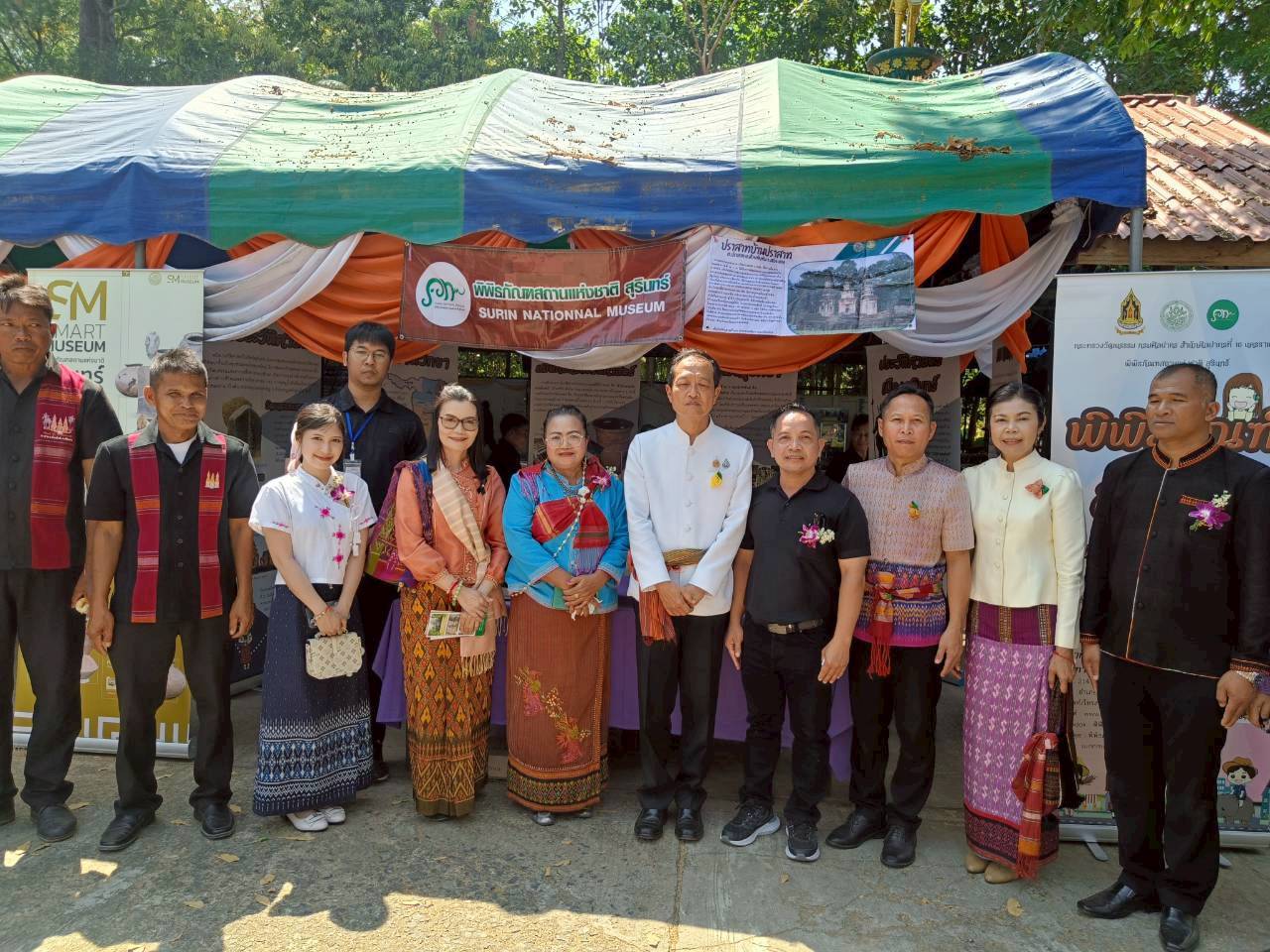 ภาพประกอบ :โครงการพิพิธภัณฑ์สัญจร ๒๕๖๙ โดยบูรณาการร่วมกับงาน "สืบสานตำนานพันปี ไหว้พระธาตุห้วยทับทัน" ตำบลปราสาท อำเภอห้วยทับทัน จังหวัดศรีสะเกษ