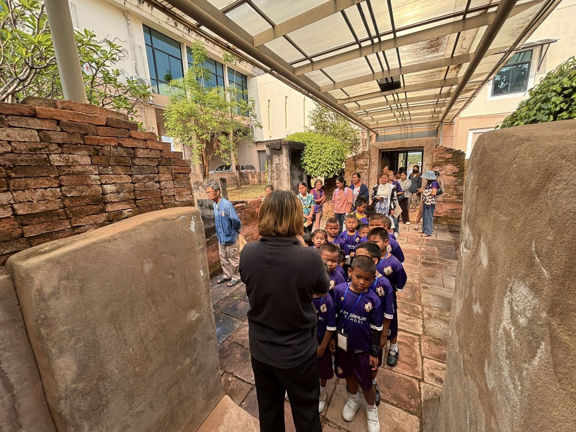 ภาพประกอบ :โรงเรียนบ้านสนวน ตำบลตาคง อำเภอสังขะ จังหวัดสุรินทร์ ๕ มีนาคม ๒๕๖๙