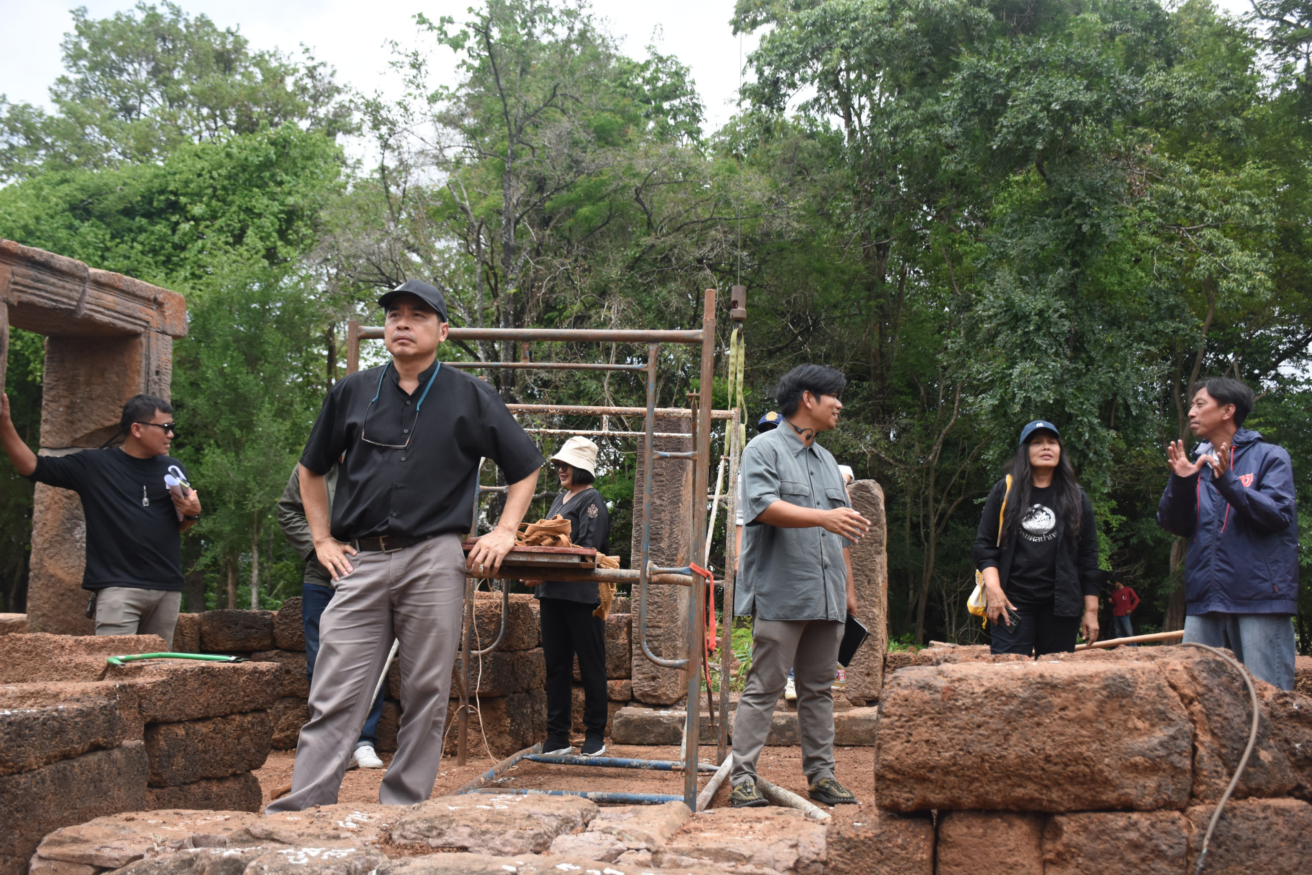 ภาพประกอบ :ตรวจรับงานโครงการบูรณะโบราณสถานปราสาทบ้านปราสาท (ปราสาทกังแอน) ตำบลกระเทียม อำเภอสังขะ จังหวัดสุรินทร์ (งวดที่ 4)