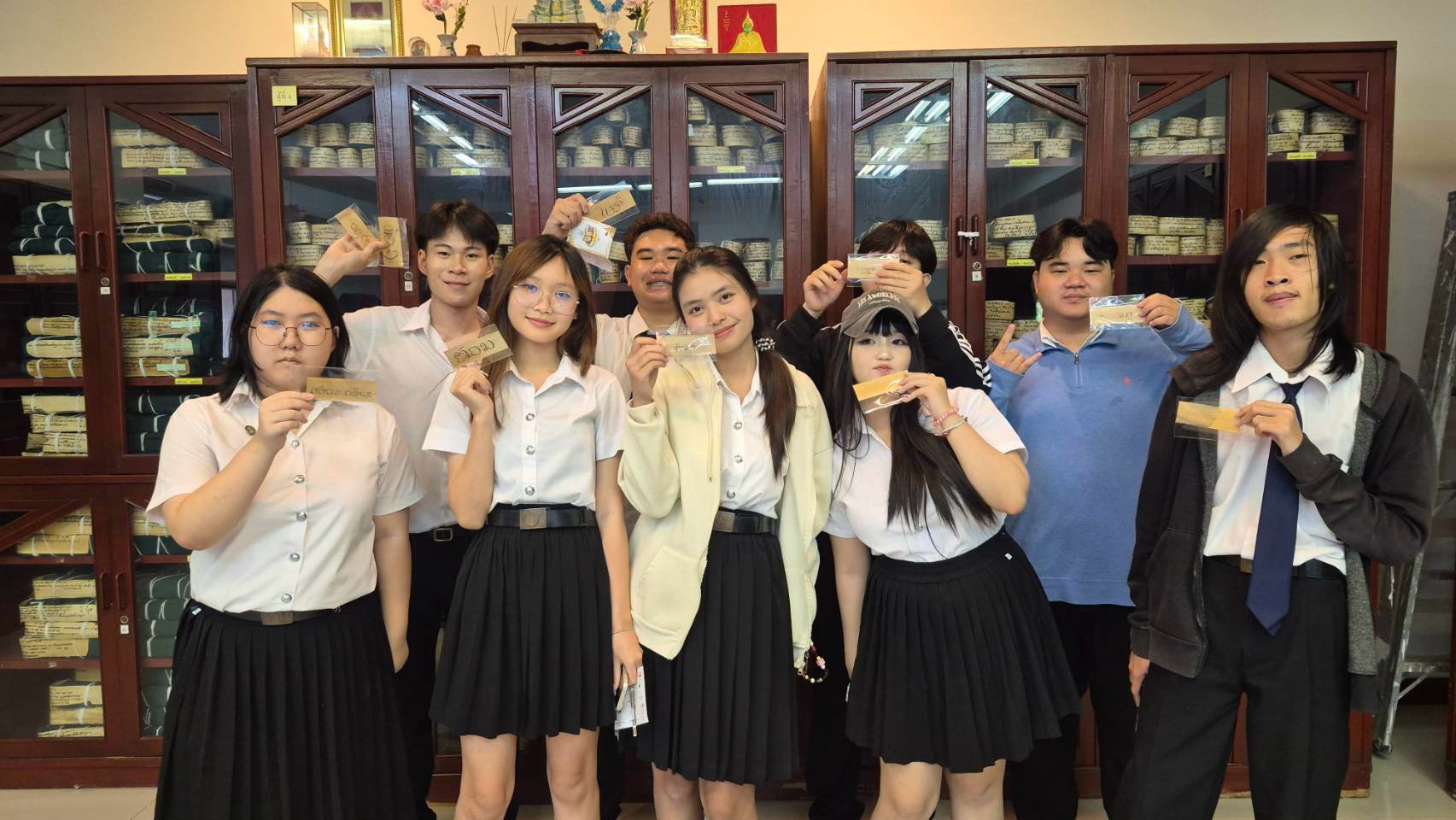 ภาพประกอบ :กิจกรรมเทศกาลอ่านล้านนา ฐานที่ ๑ “รักอ่าน รักษ์วัฒนธรรม เพื่อการอนุรักษ์ที่ยั่งยืน” ณ ห้องมรดกอักษรา หอสมุดแห่งชาติรัชมังคลาภิเษก เชียงใหม่