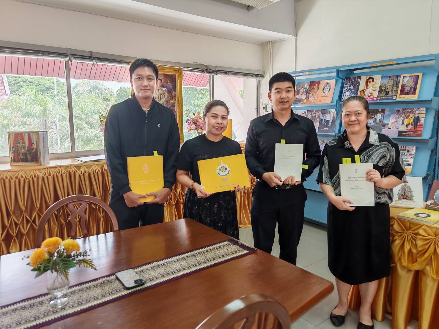 ภาพประกอบ :สำนักงานวัฒนธรรมจังหวัดลำพูน เข้าสำรวจและรวบรวมข้อมูลเกี่ยวกับศิลปะการแสดงพื้นบ้านที่เกี่ยวเนื่องกับการเสด็จพระราชดำเนินปฏิบัติพระราชกรณียกิจของสมเด็จพระนางเจ้าสิริกิติ์ พระบรมราชินีนาถ พระบรมราชชนนีพันปีหลวงในพื้นที่จังหวัดลำพูน