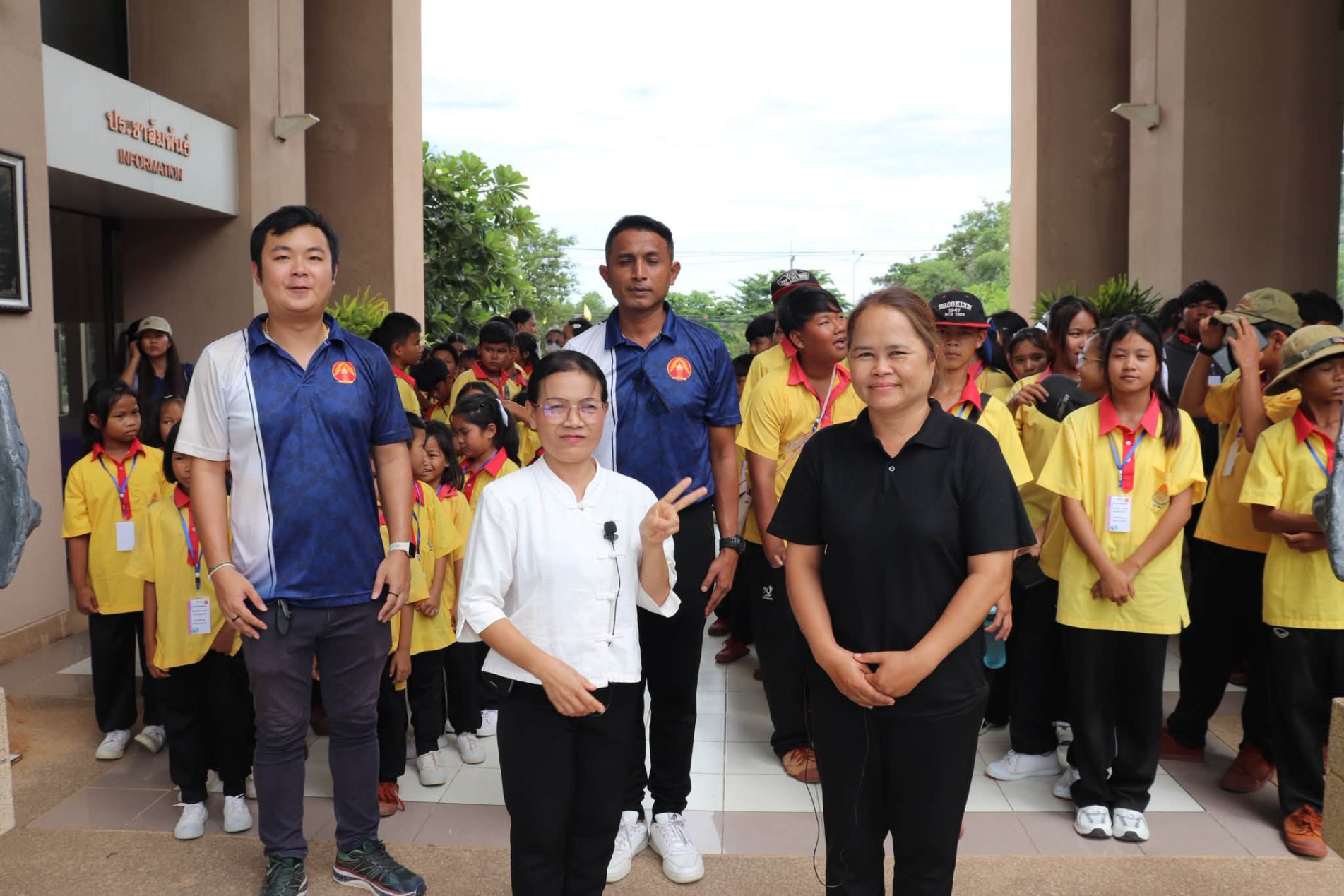 ภาพประกอบ :โรงเรียนบ้านกันโจรง ตำบลกระหาด อำเภอจอมพระ จังหวัดสุรินทร์