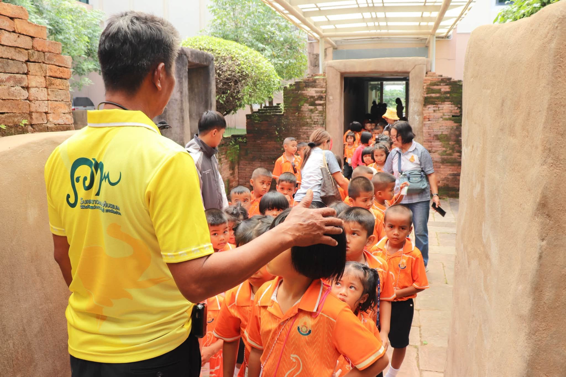 ภาพประกอบ :โรงเรียนบ้านเบงท่าลาด ตำบลศรีณรงค์ อำเภอชุมพลบุรี จังหวัดสุรินทร์