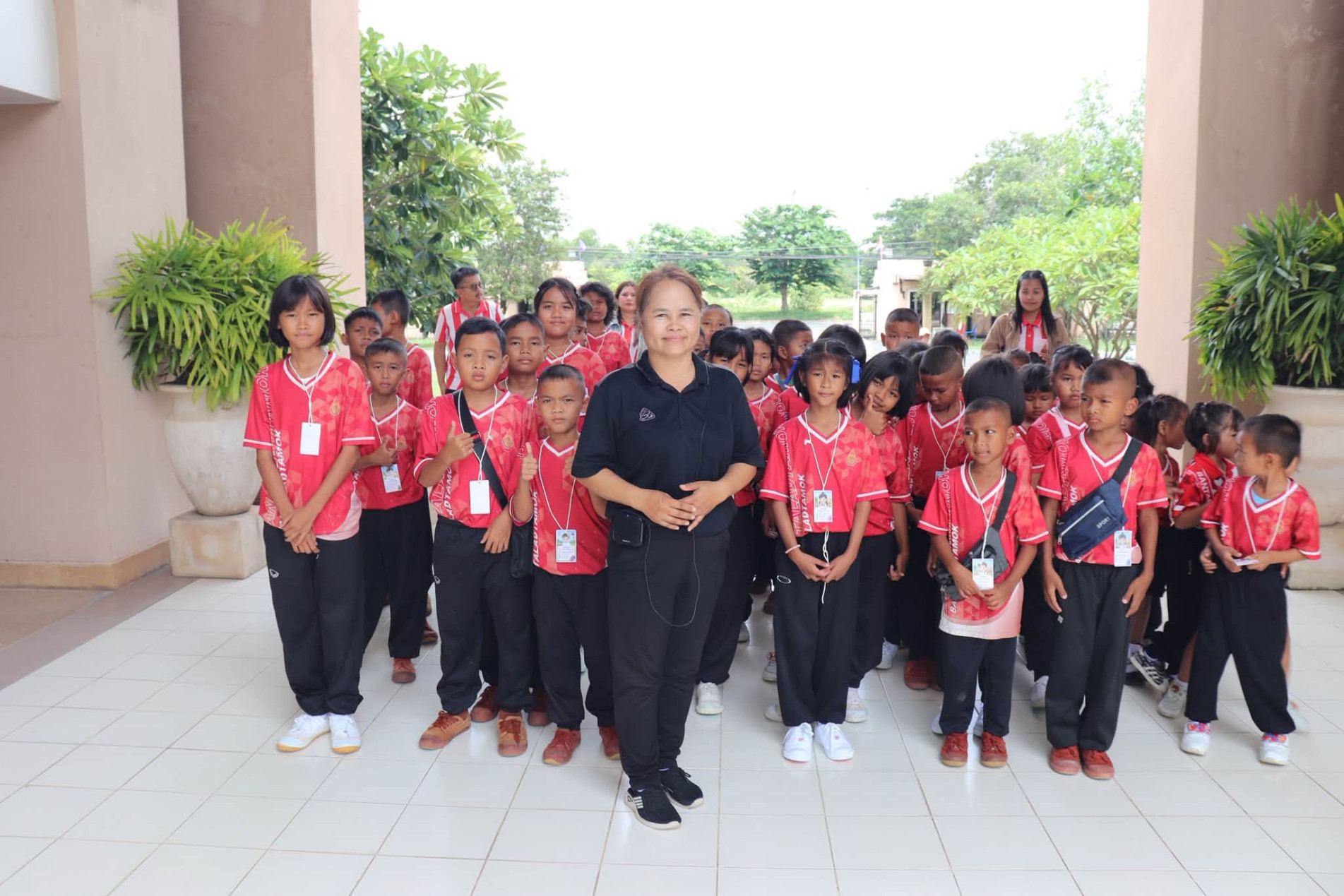 ภาพประกอบ :โรงเรียนบ้านตลาดตาโหมก ตำบลบึง อำเภอเขวาสินรินทร์ จังหวัดสุรินทร์