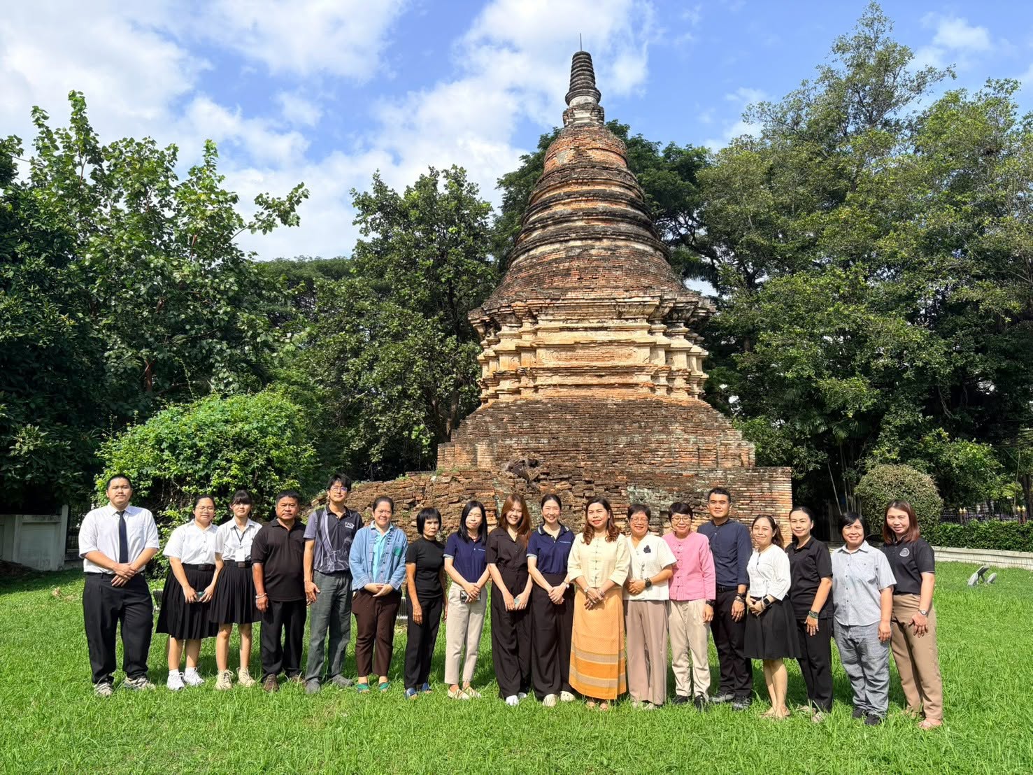 ภาพประกอบ :พิธีทำบุญหอสมุดแห่งชาติรัชมังคลาภิเษก เชียงใหม่ เนื่องในโอกาสครบรอบ ๓๗ ปี