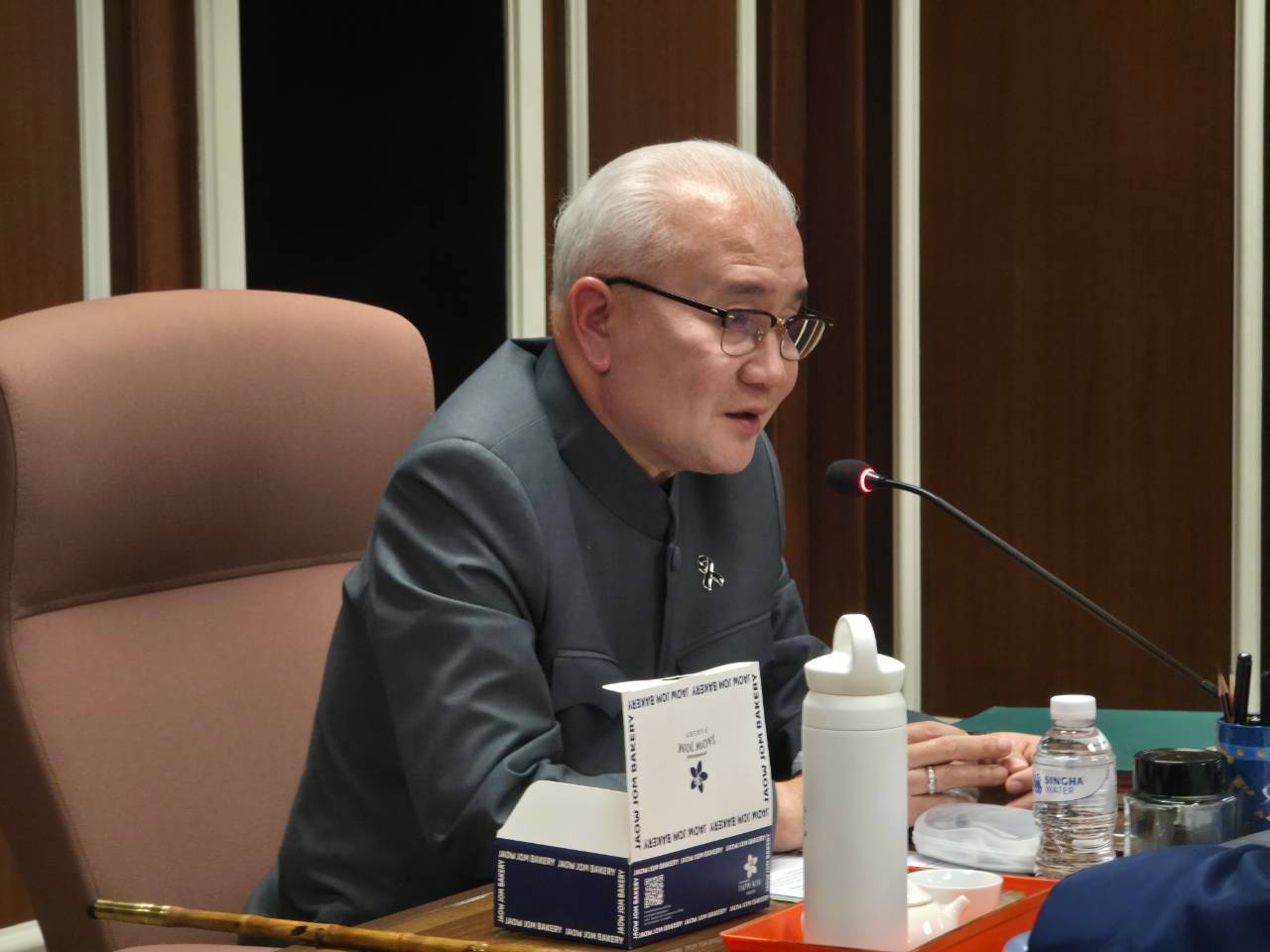 ภาพประกอบ :การประชุมคณะกรรมการสำรวจ ศึกษา และกำหนดแนวทางการบูรณะโบราณสถานที่ได้รับความเสียหายจากเหตุการณ์ความไม่สงบตามแนวชายแดนระหว่างประเทศไทยกับประเทศกัมพูชา (ครั้งที่4)