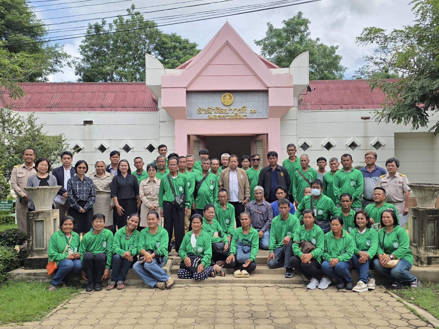 ภาพประกอบ :การประชุมชี้แจงระเบียบหลักเกณฑ์การจ้างเหมาบริการบุคคลธรรมดา ประจําปีงบประมาณ พ.ศ. 2570 สํานักศิลปากรที่ 10 นครราชสีมา